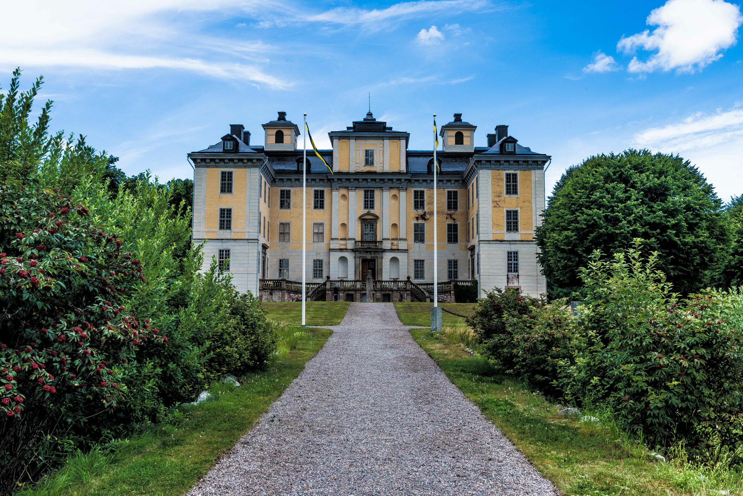 Mälsåkers slott på Sveriges största insjöö bild 7