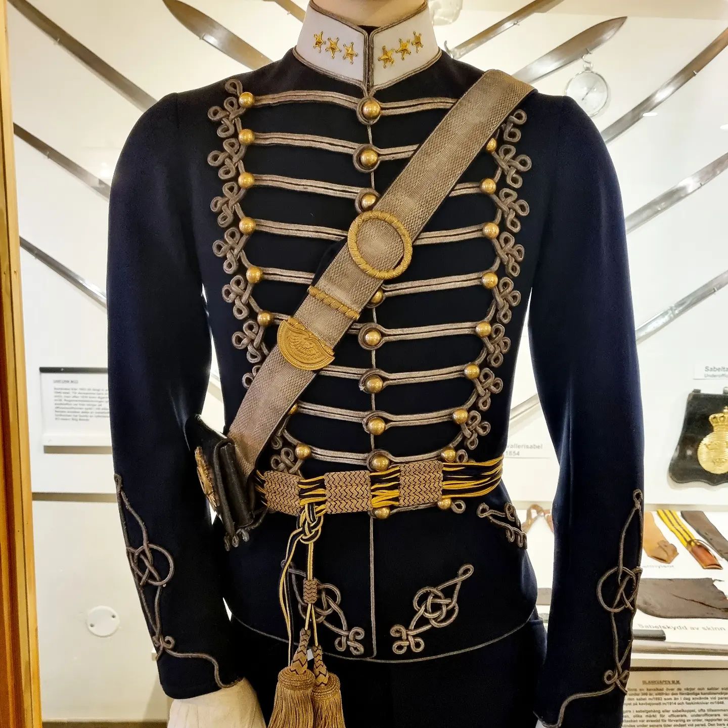 Följ med på en resa genom den militära historien fram till idag bild 4