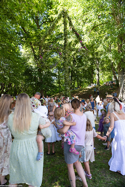 Mälsåkers slott på Sveriges största insjöö bild 3