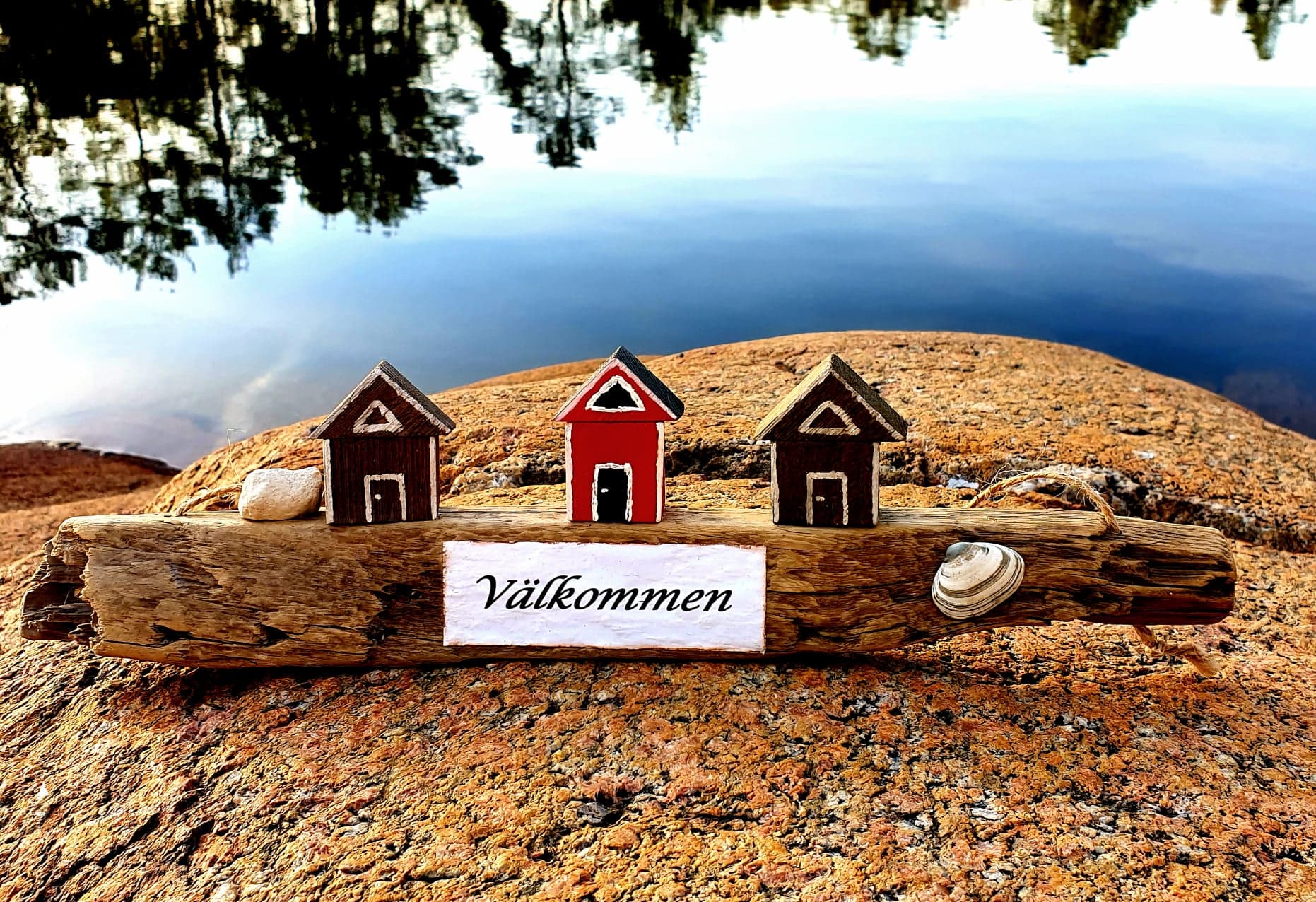 Unik gårdsbutik med konsthantverk