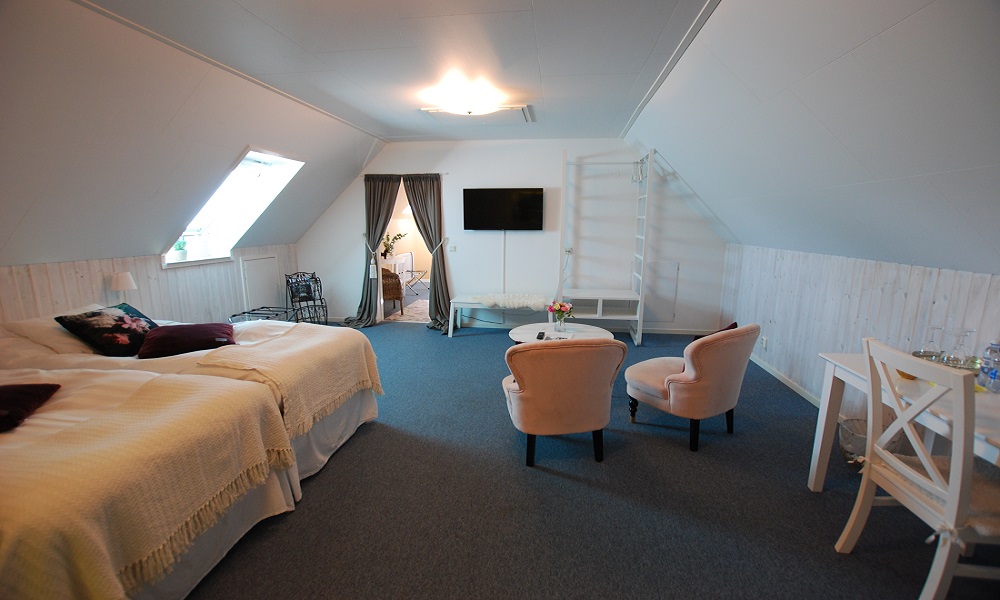 Hotell Turistgården – Rosornas hotell, unikt läge i en gammal köpmansgård, Aspelinska gården bild 4