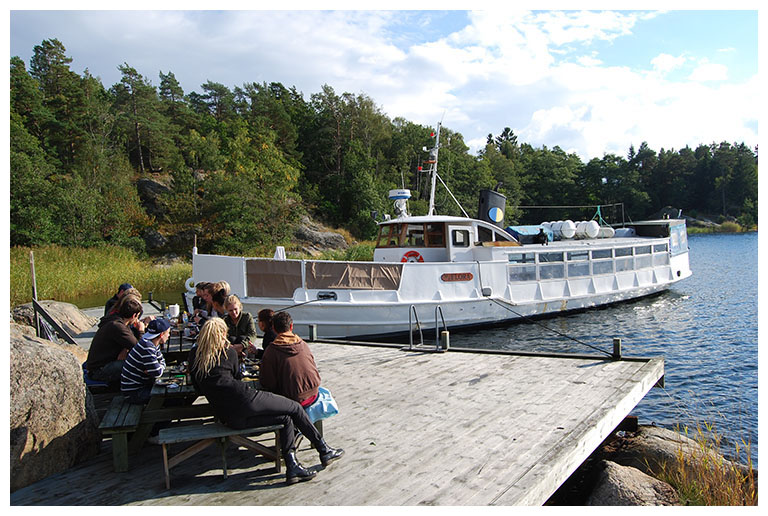 Kryssa i Skärgården med M/S Flora bild 2