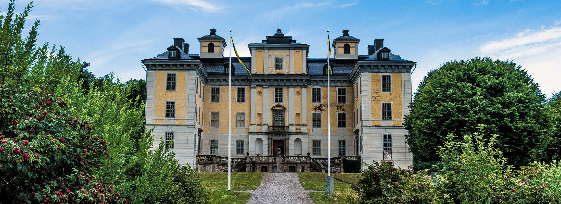 Mälsåkers slott på Sveriges största insjöö
