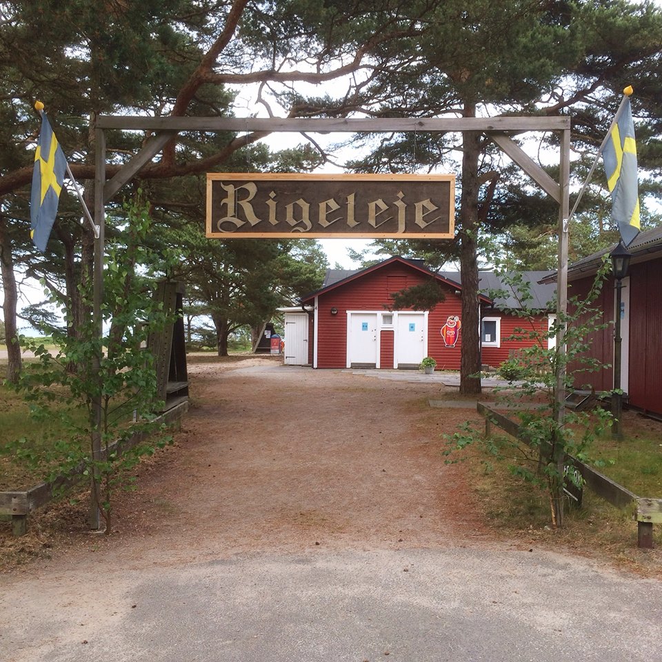 Rigeleje ligger vackert vid havet bild 2