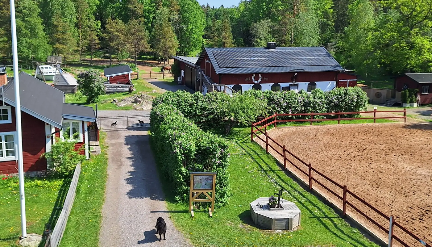 Haga Gård & Stall – Ridläger, boende och naturupplevelser i Roslagen