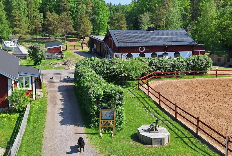Haga Gård & Stall – Ridläger, boende och naturupplevelser i Roslagen