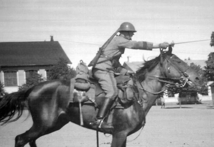 Följ med på en resa genom den militära historien fram till idag