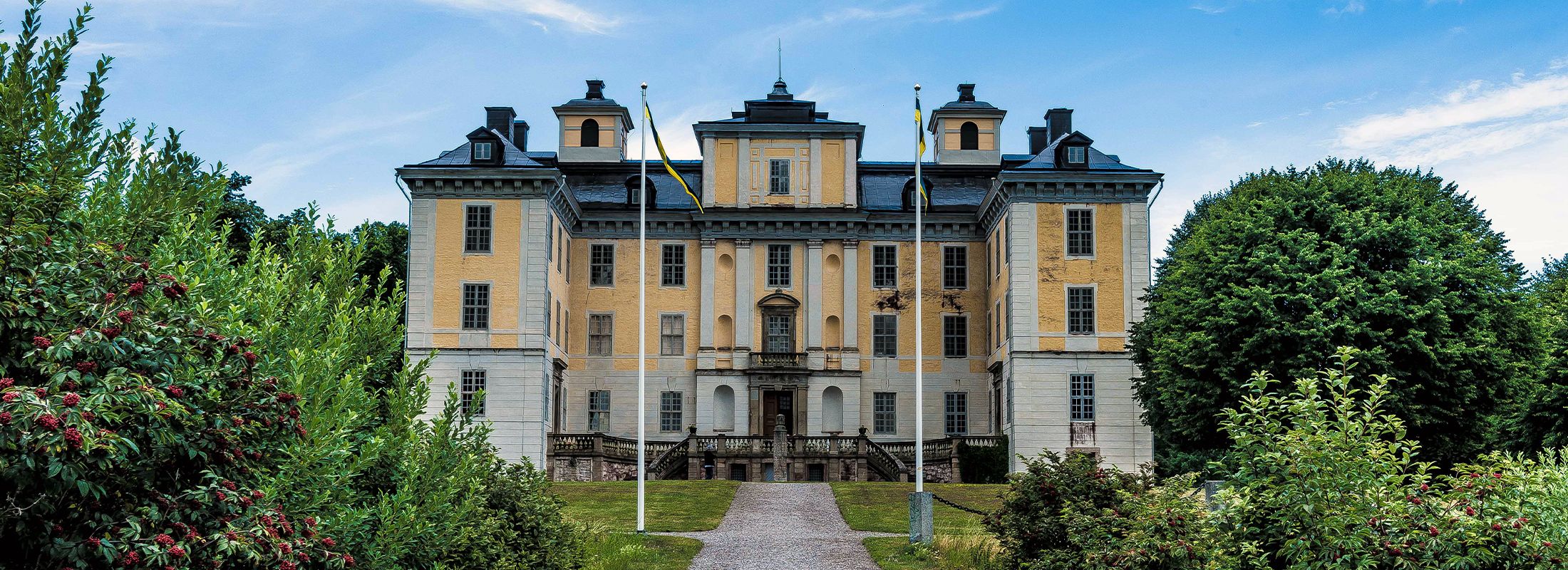 Mälsåkers slott på Sveriges största insjöö