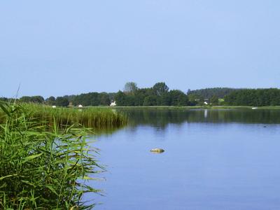 En naturskön camping mellan landskapen