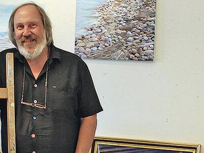 Konstnär Johan Thunberg fångar naturens ljus